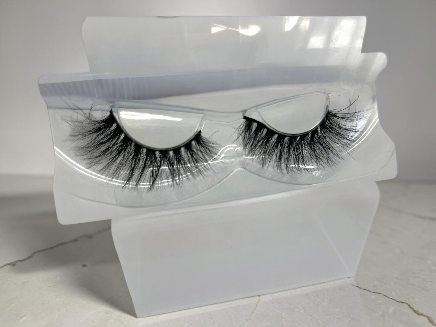 Aura™ Lash