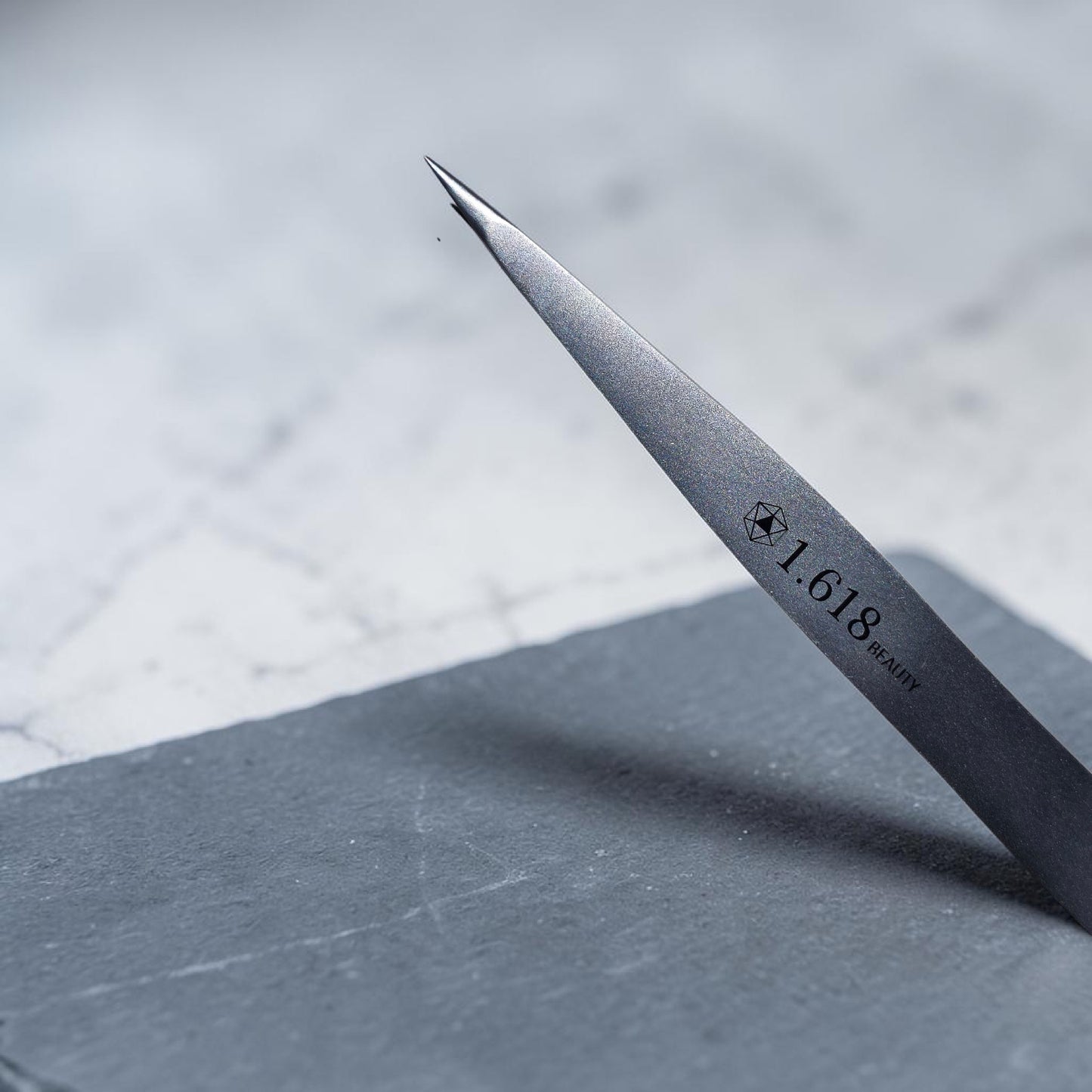 Ultra Fine Point 4' Tweezer
